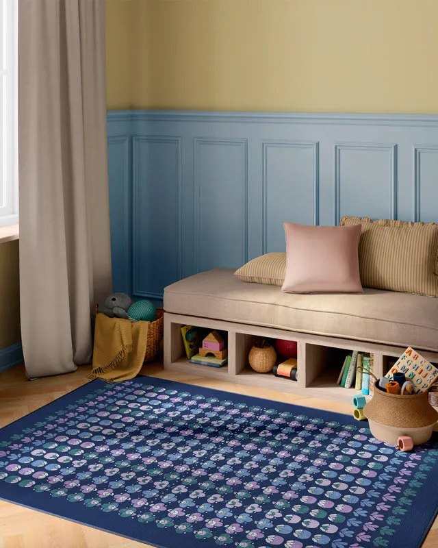 Ditzy Daisy Navy Rug