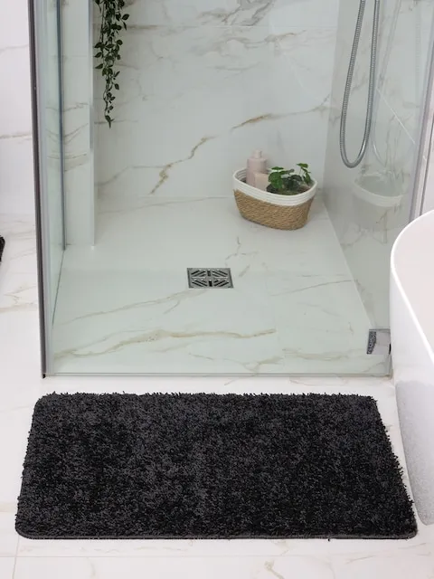 My Rug Black Shaggy Bathmat